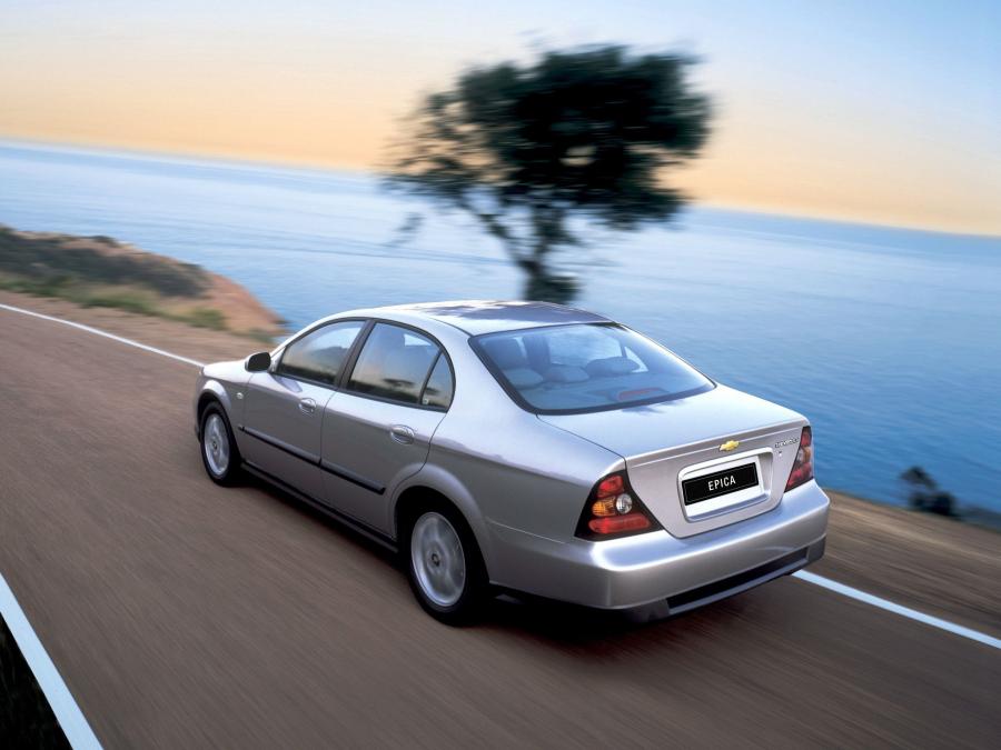  Chevrolet Epica 2004 года  (фото 2 из 11)
